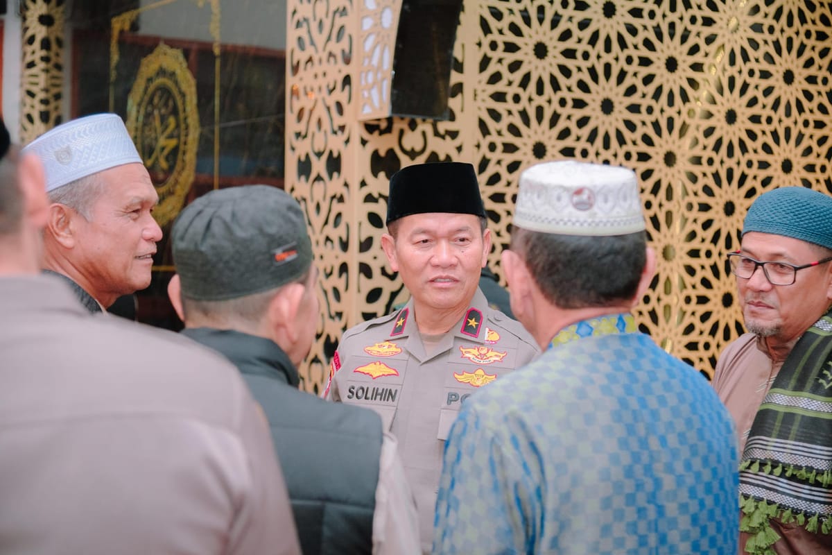 Wakapolda sumbar brigjen pol solihin ajak anggota dan warga padang