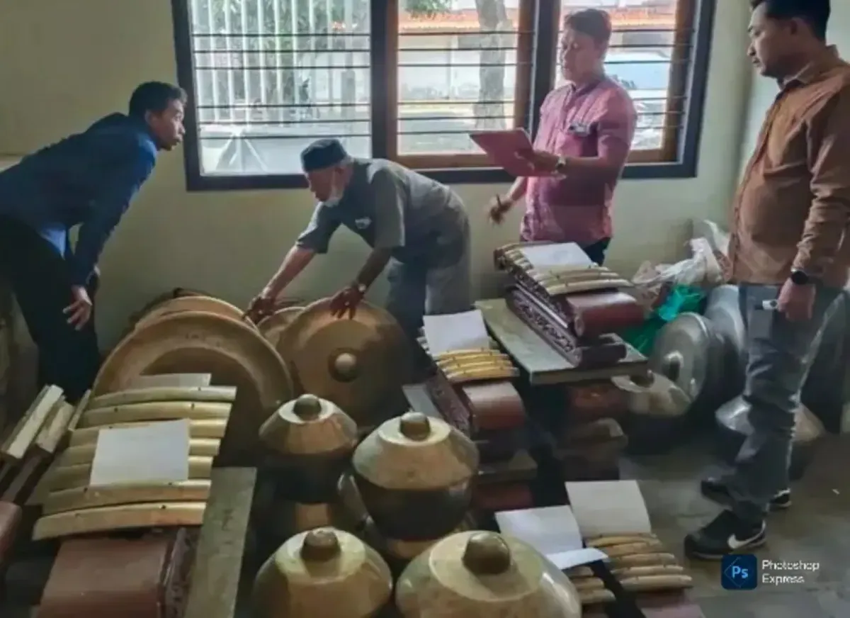 Gelapkan satu set gamelan, seniman asal solo dibekuk polres sragen