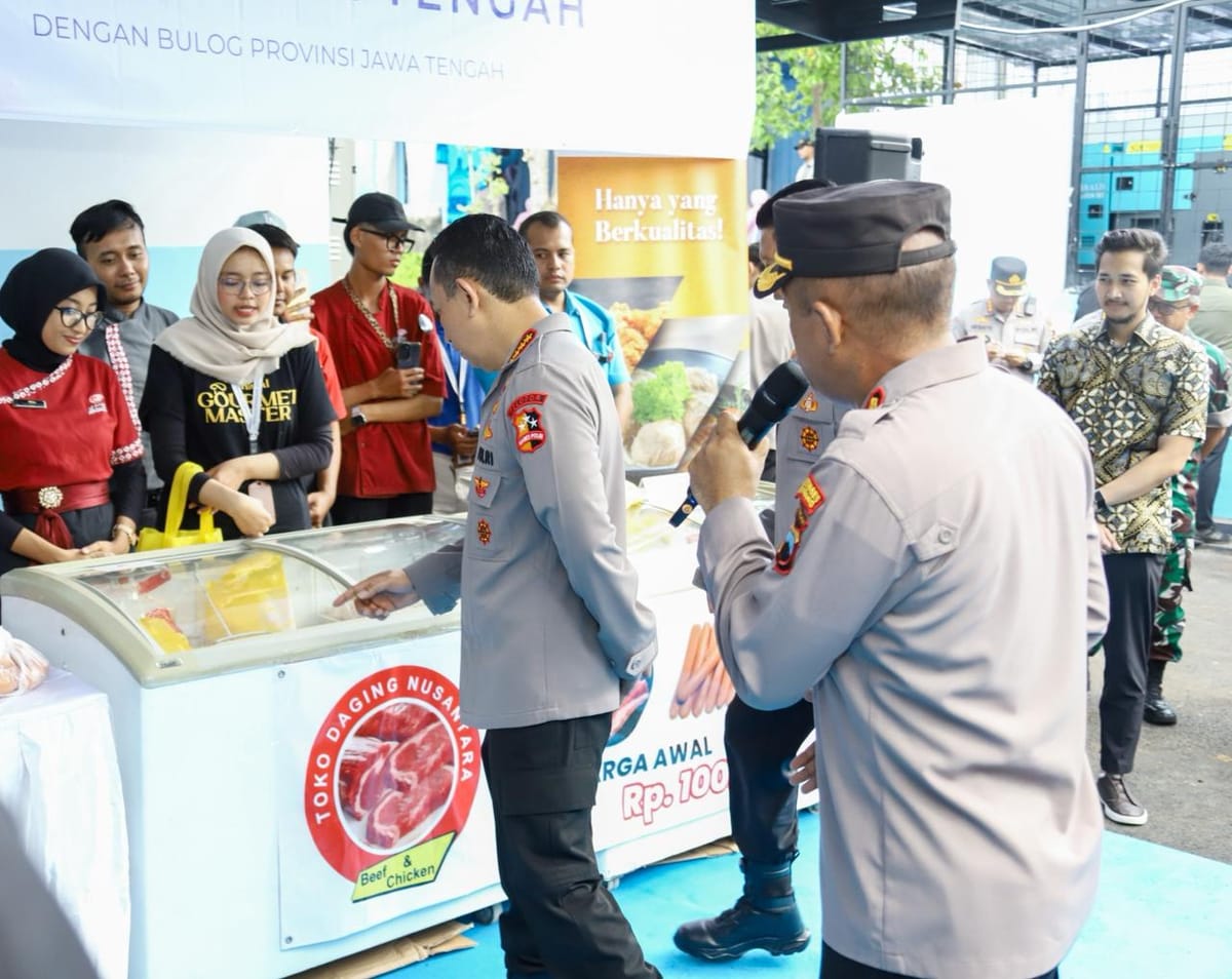 Kapolri buka gerakan pangan murah di gedawang, bantu warga penuhi