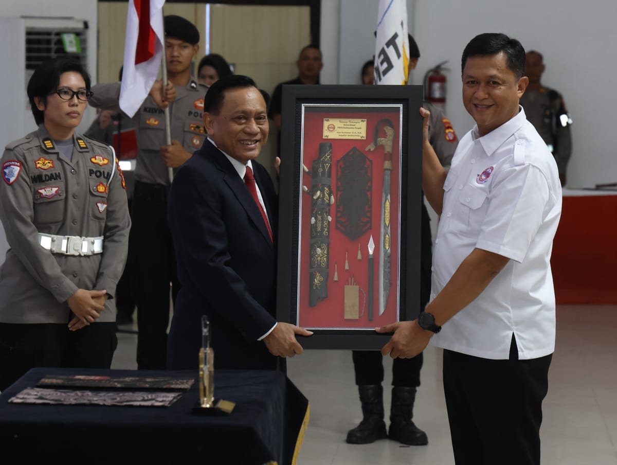 Ketua umum pp pbvsi lantik kapolda kalteng sebagai ketua pbvsi