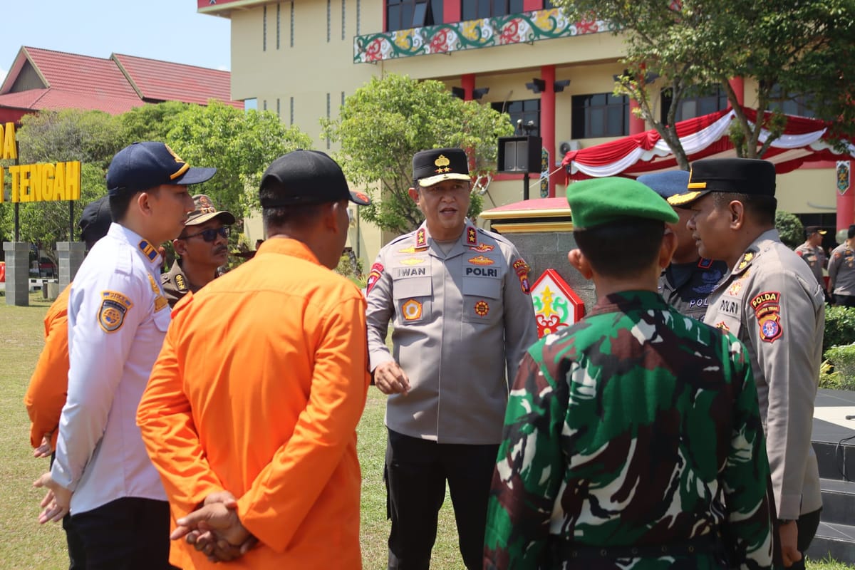 Latihan gabungan sispamkota, kapolda kalteng tegaskan komitmen jaga harkamtibmas di