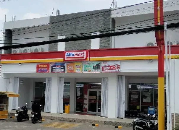 Minimarket diduga tak kantongi izin, satpol pp kota malang lakukan