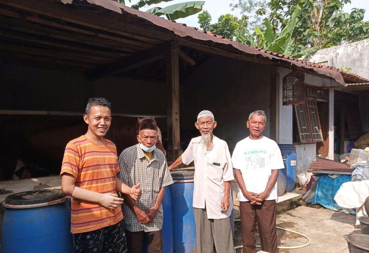 Perkuat kemitraan, aipda randy fauzi jadi sahabat peternak magelang