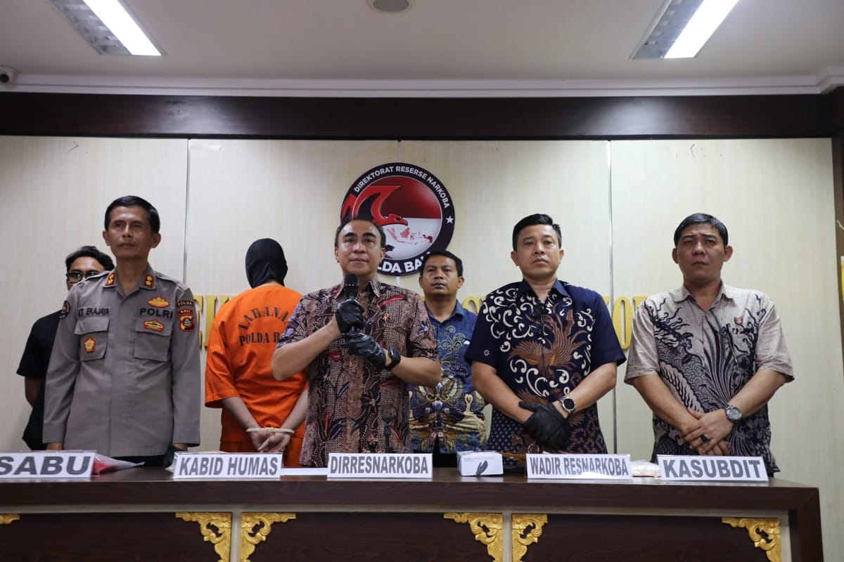 Polda bali gagalkan peredaran narkoba, sita hampir 1 kg sabu