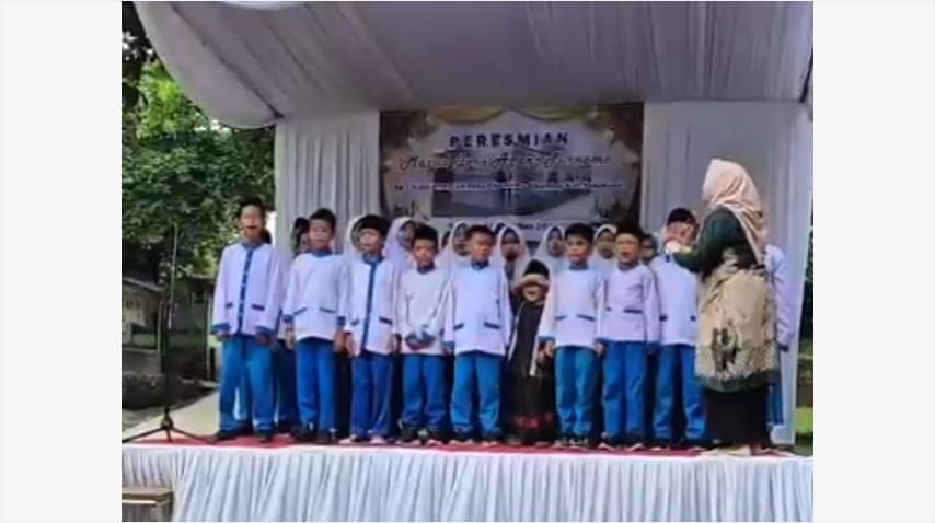 Polsek warungkiara hadirkan keamanan dan kehangatan di peresmian masjid joko