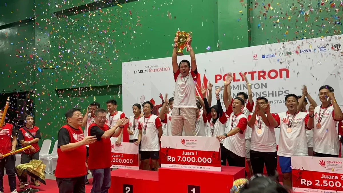 Taklukkan polda jateng di final, pegadaian raih juara polytron badminton