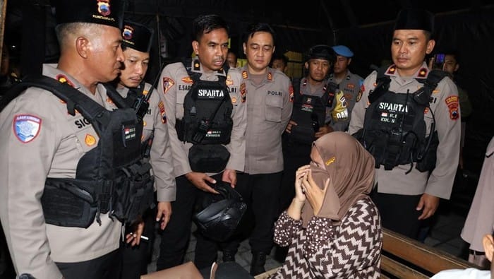 Waspada copet di haul solo, pelakunya emak emak!