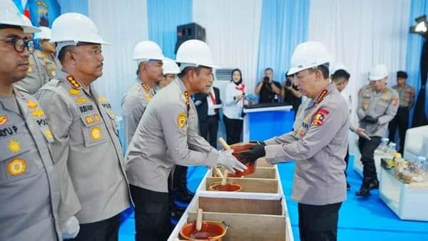 Dukung program mbg, kapolri resmikan dan lakukan groundbreaking puluhan sppg