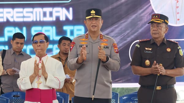 Kapolda kalteng ajak warga jaga toleransi saat hadiri peresmian jalan