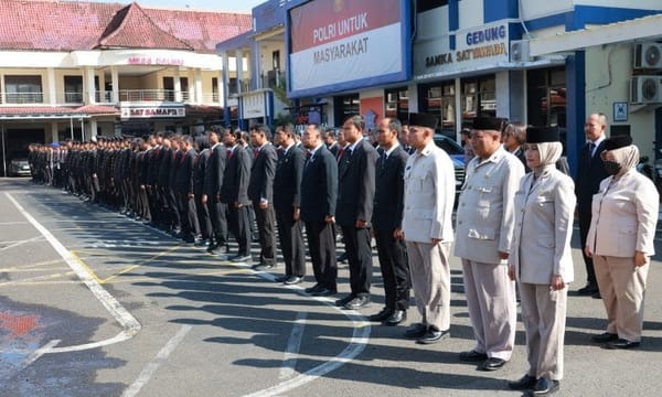 Peringati hari kesaktian pancasila, polresta cilacap kobarkan semangat kebangsaan