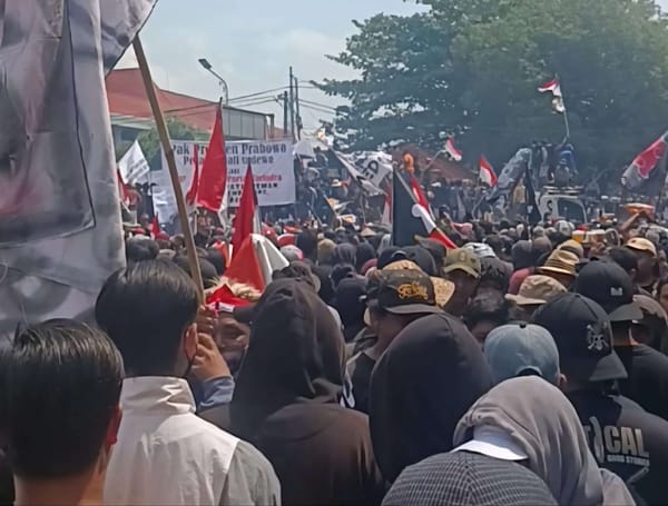 Polda jateng tetapkan empat pendemo bupati pati sebagai tersangka kericuhan