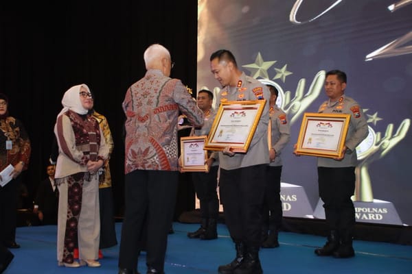Polres pekalongan kota buktikan kinerja unggul, raih penghargaan kompolnas awards