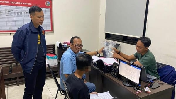 Satresnarkoba polresta banyumas bekuk pengedar sabu, ratusan paket diamankan