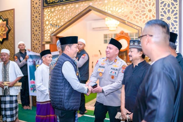 Wakapolda sumbar brigjen pol solihin gerakkan subuh berjamaah di padang,