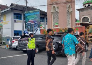 Amankan Masyarakat saat Ibadah, Sat Lantas Polres Banjarnegara Patroli Jumat Religi