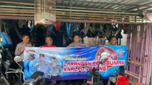 Sambangi Bengkel Motor, Unit Kamsel Sat Lantas Polres Rembang Edukasi Larangan Knalpot Brong