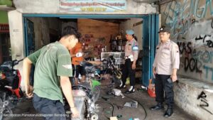 Sosialisasi Larangan Knalpot Standar di Bengkel Desa Pamotan Oleh Polsek Pamotan Rembang