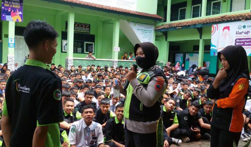 Ok 15 Tekan Pengguna Knalpot Brong Kalangan Pelajar Satlantas Polres Banjarnegara Gelar Dikmas Lantas