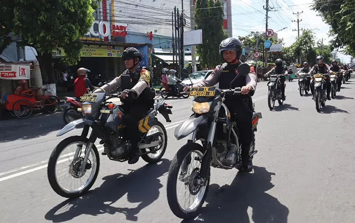 Polres Sukoharjo Menggelar Patroli Show Of Force 3975005248