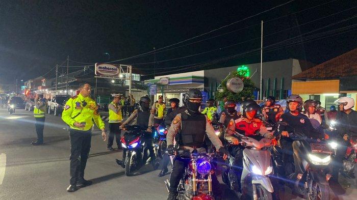 Satlantas Polres Demak Menggelar Razia Kendaraan Di Sekitar Alun Alun Demak