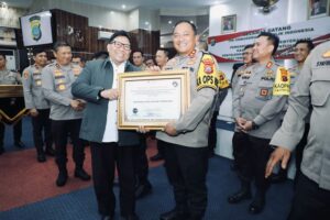 Polres Humbahas Dianugerahi Penghargaam Oleh Ombudsman RI