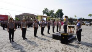 Sebanyak 76 Personil Polres Sukoharjo Terima Kenaikan Pangkat