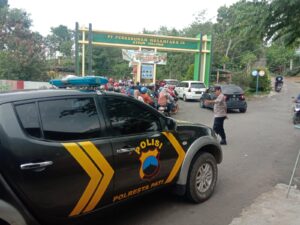 Kegiatan Patroli Obyek Wisata Jollong: Kapolsek Gembong Ajak Masyarakat Nikmati Liburan Aman