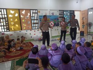 Kasubnit Kamsel Aiptu Anung Sudarsono Pimpin Program Polisi Sahabat Anak di Pati