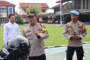 Beri Arahan Anggota, Wakapolres Batang Tekankan Sikap Positif dan Disiplin