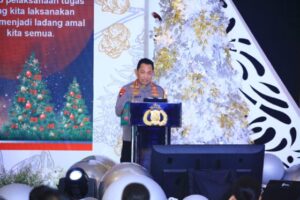 Di Acara Natal Bersama Polri, Kapolri Titipkan Cooling System ke Tokoh Lintas Agama