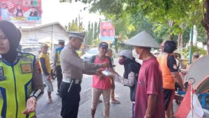 Kegiatan Sosial dan Edukasi, Jum’at Berkah Polresta Pati Sasar Pengguna Jalan