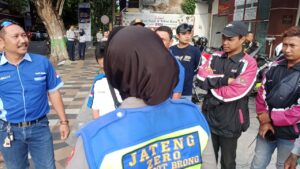 Personel Satgas Preemtif Knalpot Brong Himbau Komunitas Club Otomotif di Pati