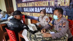 Sinergi Kodim dan Polres Sukoharjo Gelar Bakti Kesehatan Pengobatan Gratis