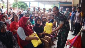 Laksanakan Cooling System, TNI Polri di Sukoharjo Gelar Bakti Kesehatan Pengobatan Gratis