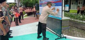 Sambangi SMA Negeri 1 Kayen, Polisi Ajak Deklarasi Zero Knalpot Brong