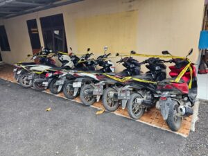 Aksi Tawuran Dibubarkan, 9 Sepeda Motor dan Senjata Tajam Jadi Barang Bukti