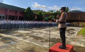 Dukung Jateng Zero Knalpot Brong, Kapolsek Bulu Sukoharjo Beri Pesan ke Siswa SMKN 5