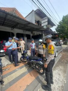 Kunjungi Sejumlah Sekolah, Polres Sukoharjo Ajak Dukung Jateng Zero Knalpot Brong