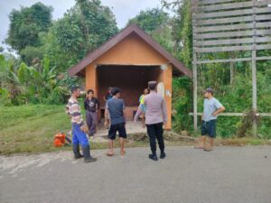 Bhabinkamtibmas Polres Lamandau, Aktifkan Satkamling di Desa Binaan