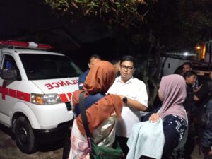 Warga Puri Pati Digegerkan Orang Gantung Diri, Polisi Bersama Tim Medis Lakukan Olah TKP