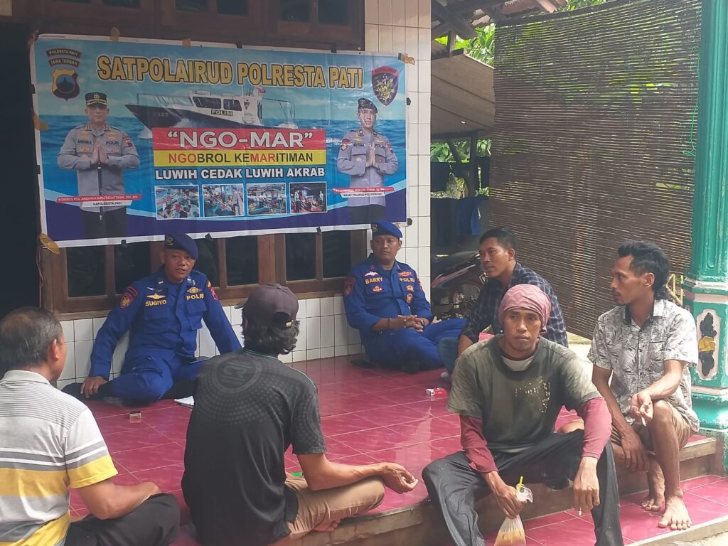 Nelayan Desa Keboromo dan Desa Sambiroto Antusias Ikuti Program Ngobrol Kemaritiman