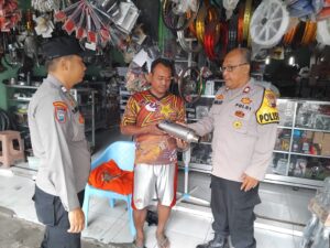 Tindak Lanjuti Maklumat Kapolda Jateng, Polisi Sambangi Bengkel di Desa Semampir dan Dosoman