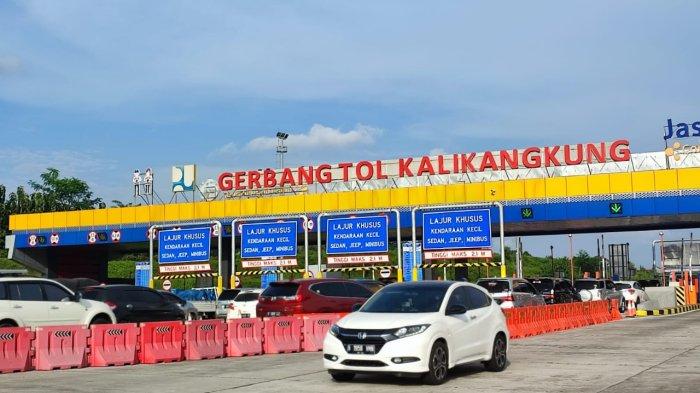 Gerbang Tol Kalikangkung Semarang Mudik 2022 1