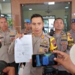 Kapolres Karanganyar Akbp Jerrold Hendra Kumontoy Saat Ditemui Awak Media Di Mapolres Karanganyar Senin 2912024 169