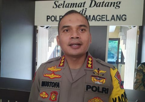 Kapolresta Magelang Kombes Mustofa Diunggah Senin 812024 43