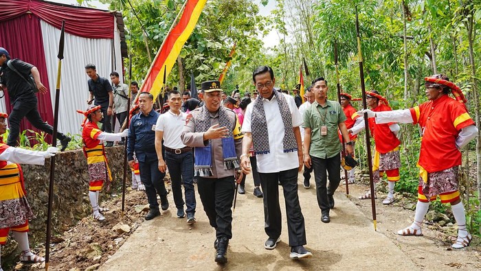 Kapolri Jenderal Listyo Sigit Prabowo Meresmikan Sumur Bor Polri Presisi Di Gunungkidul Diy Dok Istimewa 1 169