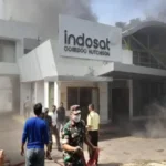 Penampakan Kantor Indosat Yang Terbakar Di Banyumanik Semarang 1704083232