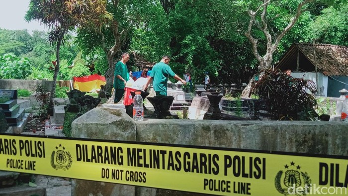 Polres Klaten Membongkar Makam Seorang Wanita Yang Sudah Dikubur 100 Hari 169