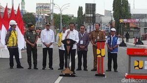 Jokowi Resmikan Jembatan Pemali Pantura Brebes