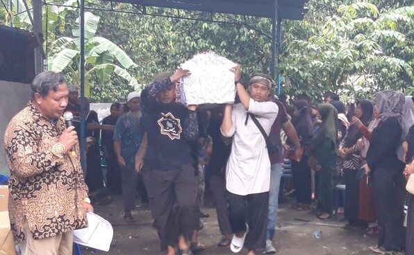 Pria Tewas Diduga Ditembak Dimakamkan Di Desa Ngaru Aru Kecamatan Banyudono Kabupaten Boyolali Sabtu 2712024 169